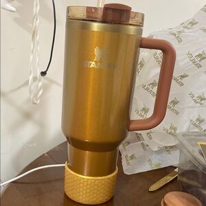 Stanley copper Travel Mug ‼️